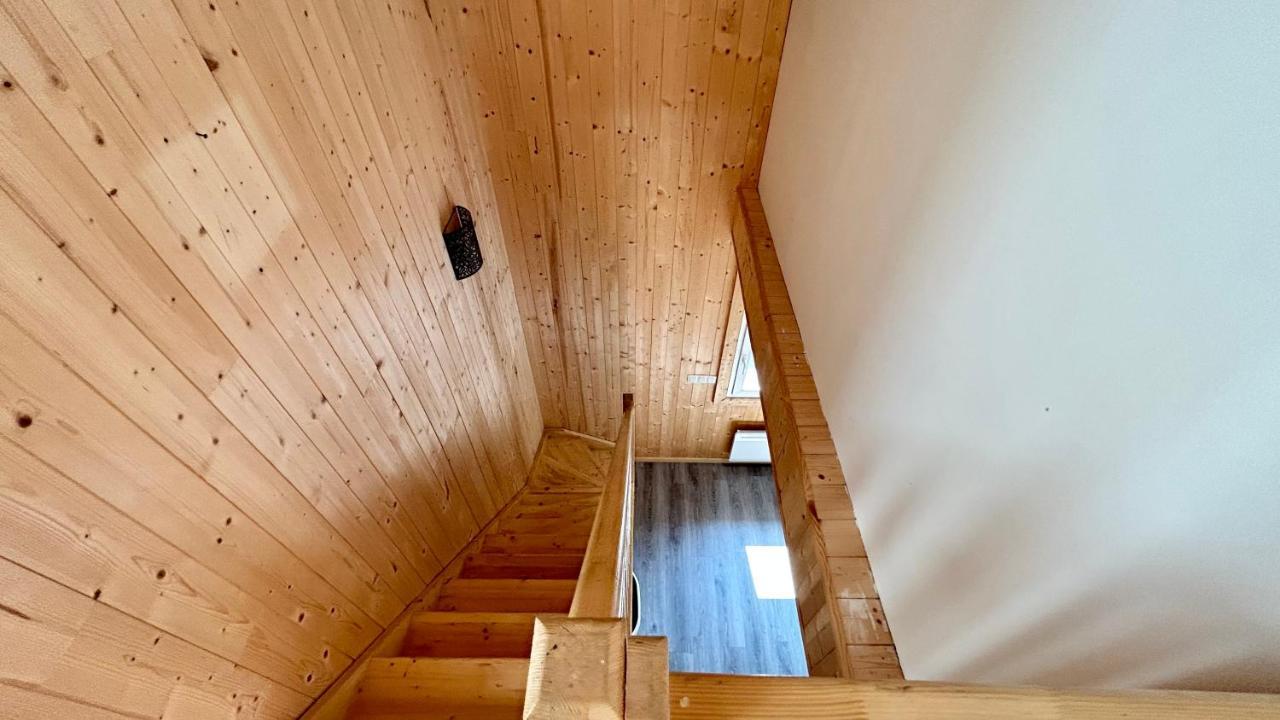 Chalet Avec Terrasse Sur Pilotis Vue Sur L'Etang 뤼 외부 사진